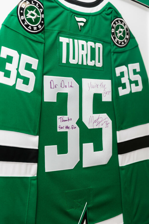 Signed Dallas Stars jersey with a handwritten note to Dr. Dold